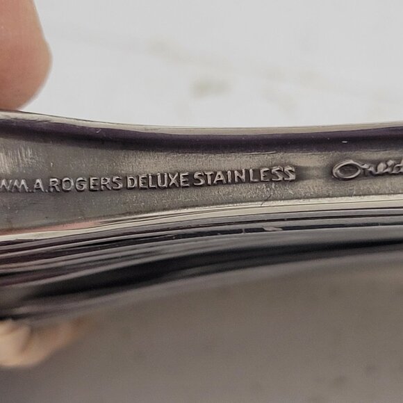 Vintage Roger's Oneida Stainless Steel 16 Piece Setting Flatware - Picture 5 of 5
